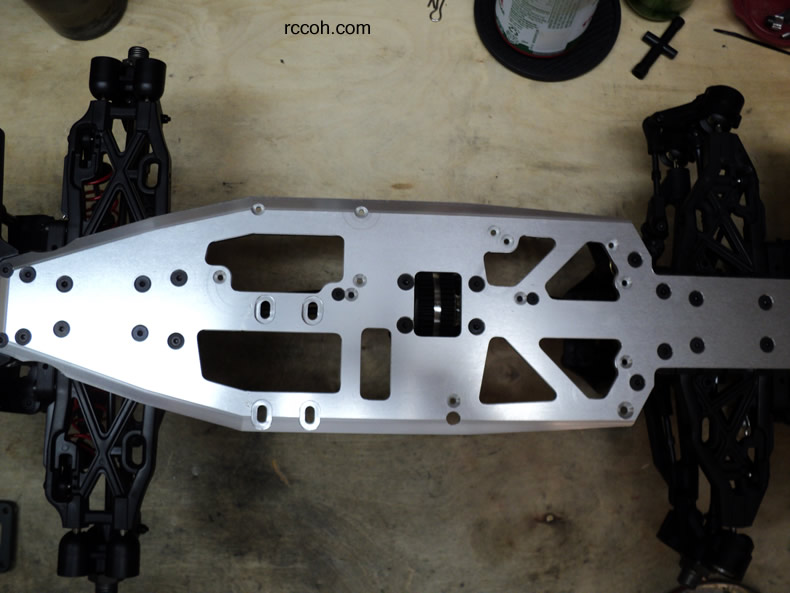 DM-1 Nitro Chassis bottom